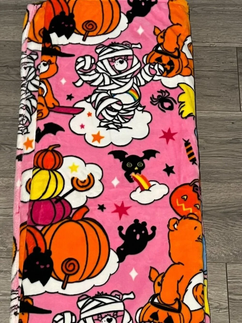 CARE BEARS TWIN Throw Blanket 60x90 Pink Halloween Mummy Witch Pumpkin Bats NWT